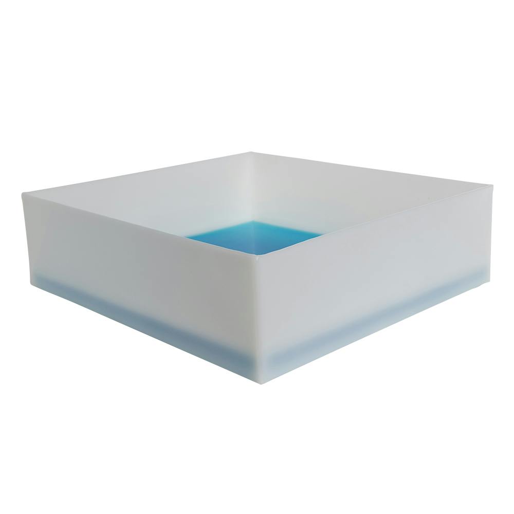 4-3/4 Gallon Shallow Tray with Straight Edge - 17-1/2" L x 15-1/2" W x 5" Hgt.