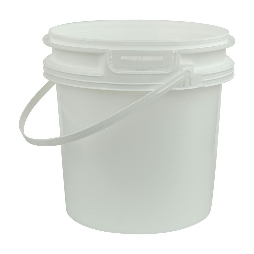White Polypropylene 2 Gallon/8 Liter Bucket with Handle