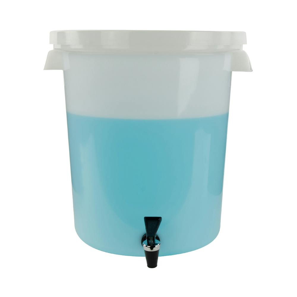 20 Quart Tamco® Container with Molded In Hand Grips & Snap On Cover